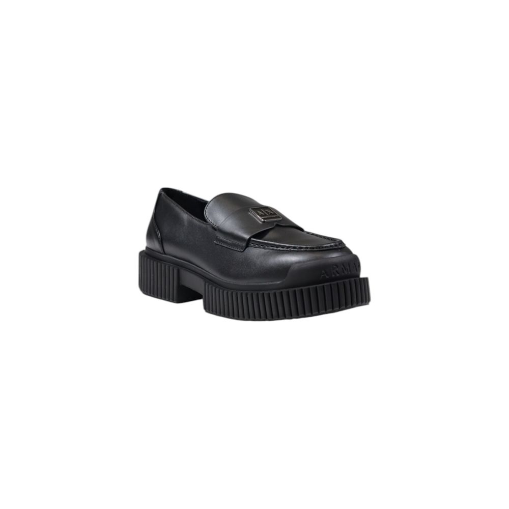 This Platform Pumps Heels by Armani Exchange for women in leather black presents a effortlessly chic silhouette from the Women's Leather Platform Pumps Heels collection, featuring a effortlessly chic platform and effortlessly chic .