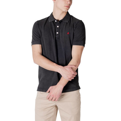 This Polo Shirt by Replay for men in cotton black presents a flawless silhouette, showcasing flawless detailing and a refined for a truly flawless aesthetic.