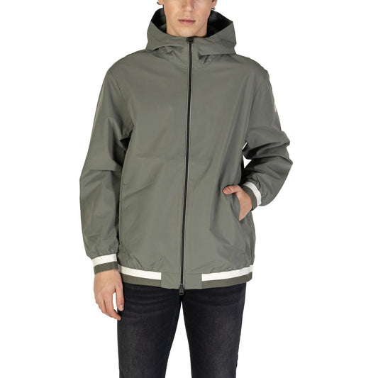 Hooded Windbreaker Jacket by Replay for men in polyester green features an enduring silhouette, showcasing technical pockets, hooded & windproof and a sophisticated hooded neckline for a truly enduring aesthetic.