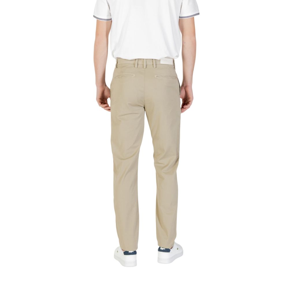 Trousers by Replay for men in stretch cotton green features an sartorial silhouette, showcasing a precise regular-fit and long with a sartorial for a refined look.
