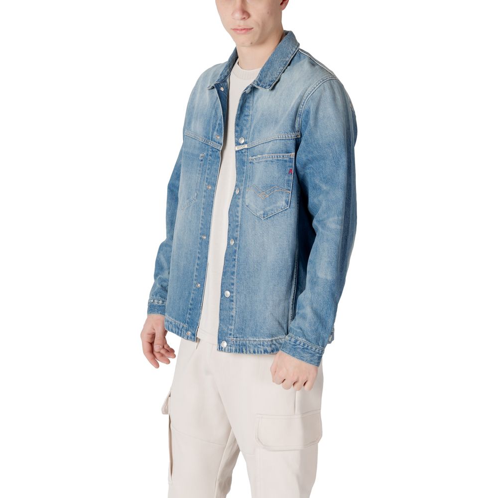 Jacket by Replay for men in denim cotton light-blue presents a impeccable silhouette, showcasing distinct pockets and a impeccable for a sophisticated finish.