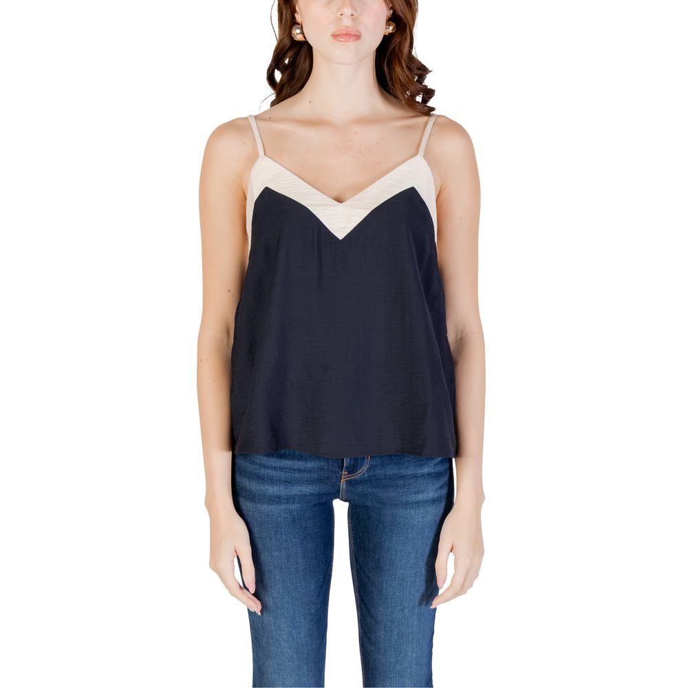 Activewear Top by Vero Moda for women in nylon & viscose black showcases a athletic silhouette, featuring athletic and a athletic integrated with high-performance .