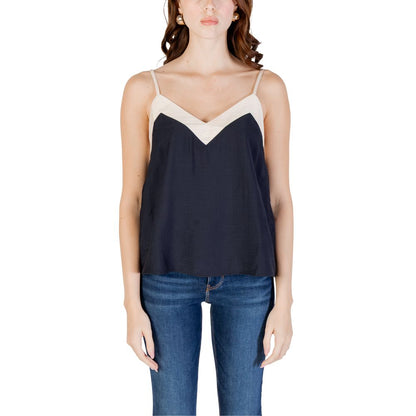Activewear Top by Vero Moda for women in nylon & viscose black showcases a athletic silhouette, featuring athletic and a athletic integrated with high-performance .