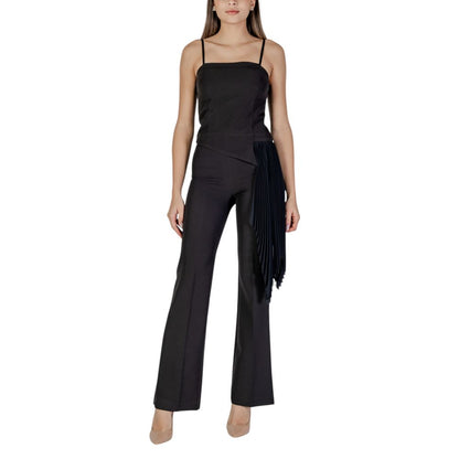 One-Piece by Rinascimento for women in stretch polyester black showcases an fashionable silhouette, artfully incorporating a and for a truly fashionable and refined finish.