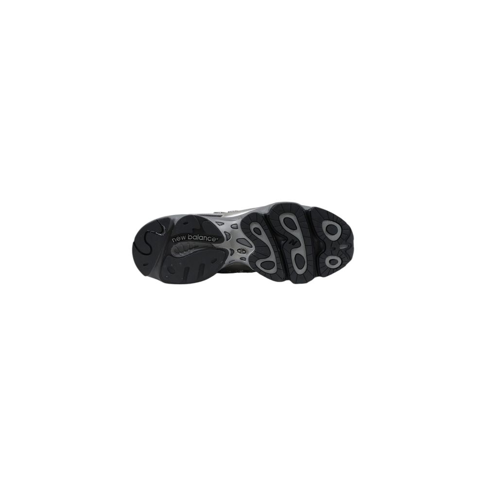 Sneakers by New Balance for men in synthetic textile & mesh silver presents a sumptuous silhouette, artfully capturing the essence of the Men's Athletic Synthetic Textile & Mesh Sneakers with its sumptuous athletic style design.
