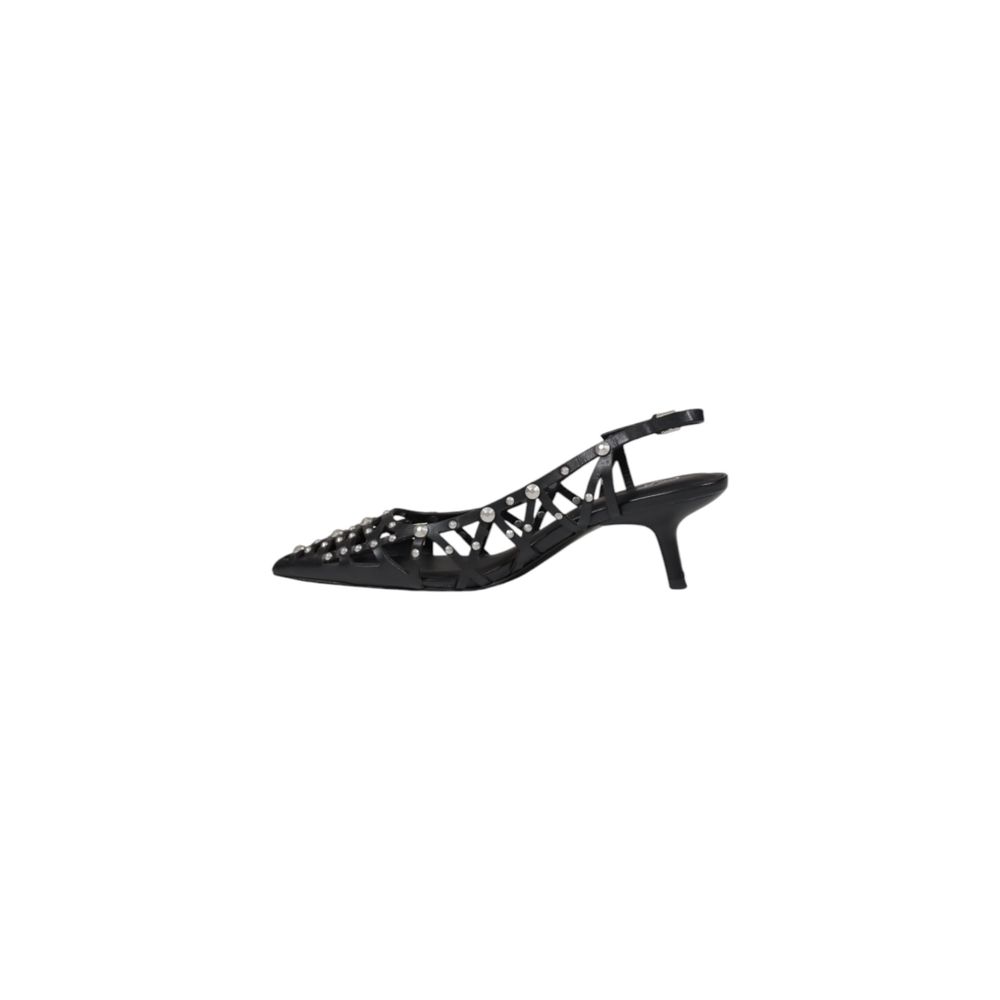 This High-Heel Pumps Heels by ASH for women in leather black presents a effortlessly chic silhouette from the Women's Leather High-Heel Pumps Heels collection, featuring a effortlessly chic high-heel and effortlessly chic .