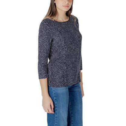 T-Shirt by Street One for women in stretch viscose blue features an on trend silhouette, perfectly showcasing a on trend and for an elevated aesthetic.