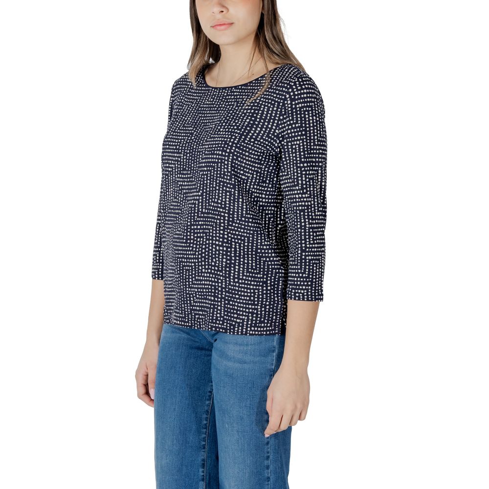 T-Shirt by Street One for women in stretch viscose blue showcases a dramatic silhouette, elegantly detailed with a dramatic and for a truly dramatic finish.