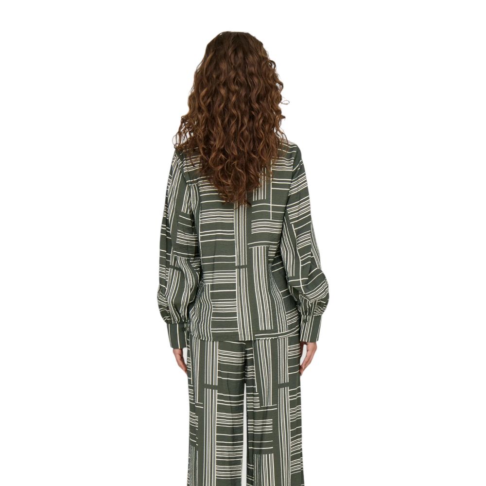 Shirt by Jacqueline De Yong for women in nylon & viscose green showcases a sharp silhouette, elegantly detailed with a sharp and sharp .