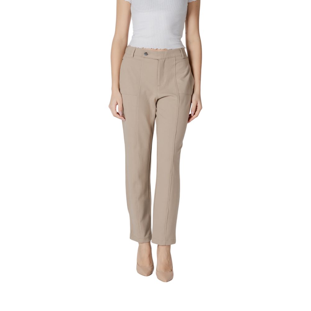 Trousers by Street One for women in stretch polyamide & viscose beige features a tailored silhouette with a tailored tapered-leg & regular-fit, defined by its long and a sophisticated .