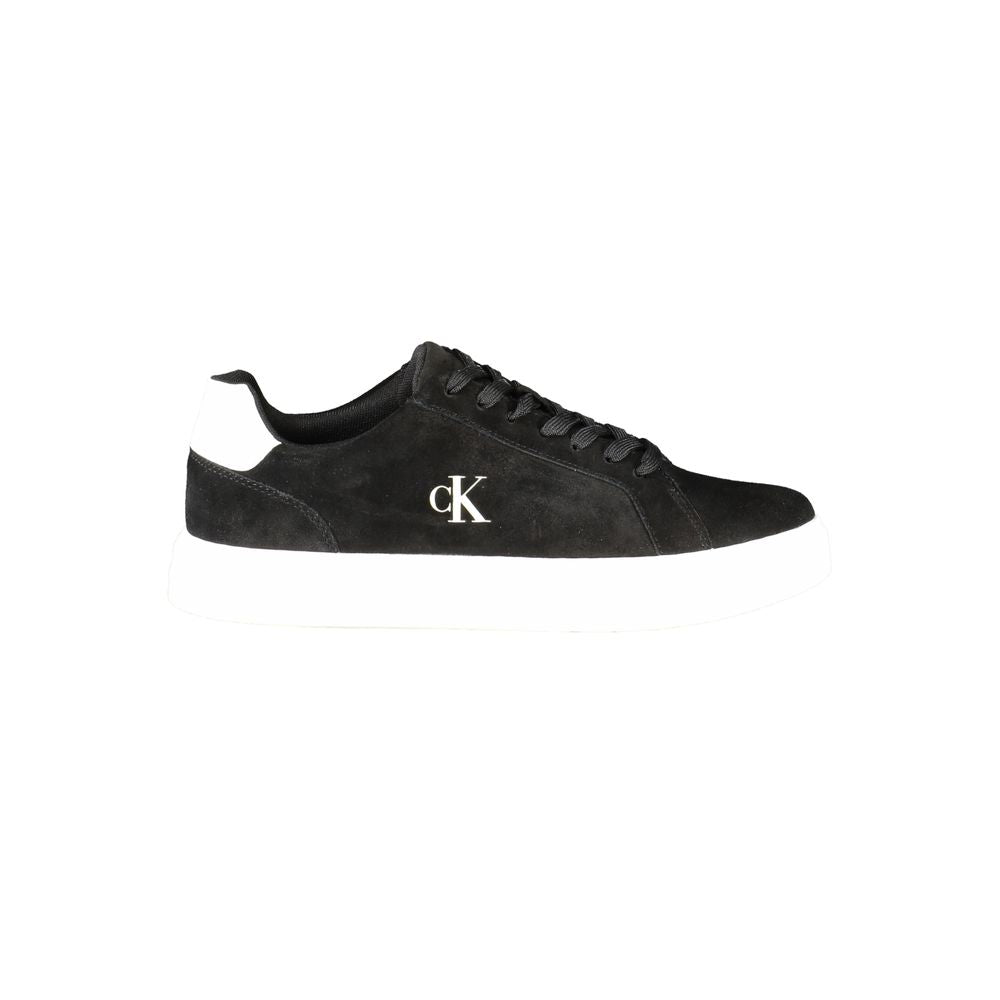 Sneakers by Calvin Klein for men in polyester polyethylene leather black & white features an sumptuous silhouette, showcasing the premium Men's Low-Top Polyester Polyethylene Leather Sneakers in a sumptuous low-top style that offers a sumptuous finish for refined style.