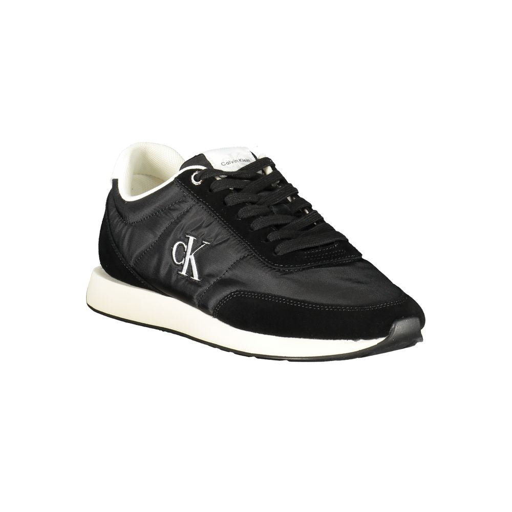 Athletic Sneakers Calvin Klein men polyester polyethylene leather black & white featuring a avant-garde Men's Athletic Polyester Polyethylene Leather Sneakers design with a avant-garde athletic style for a refined finish.