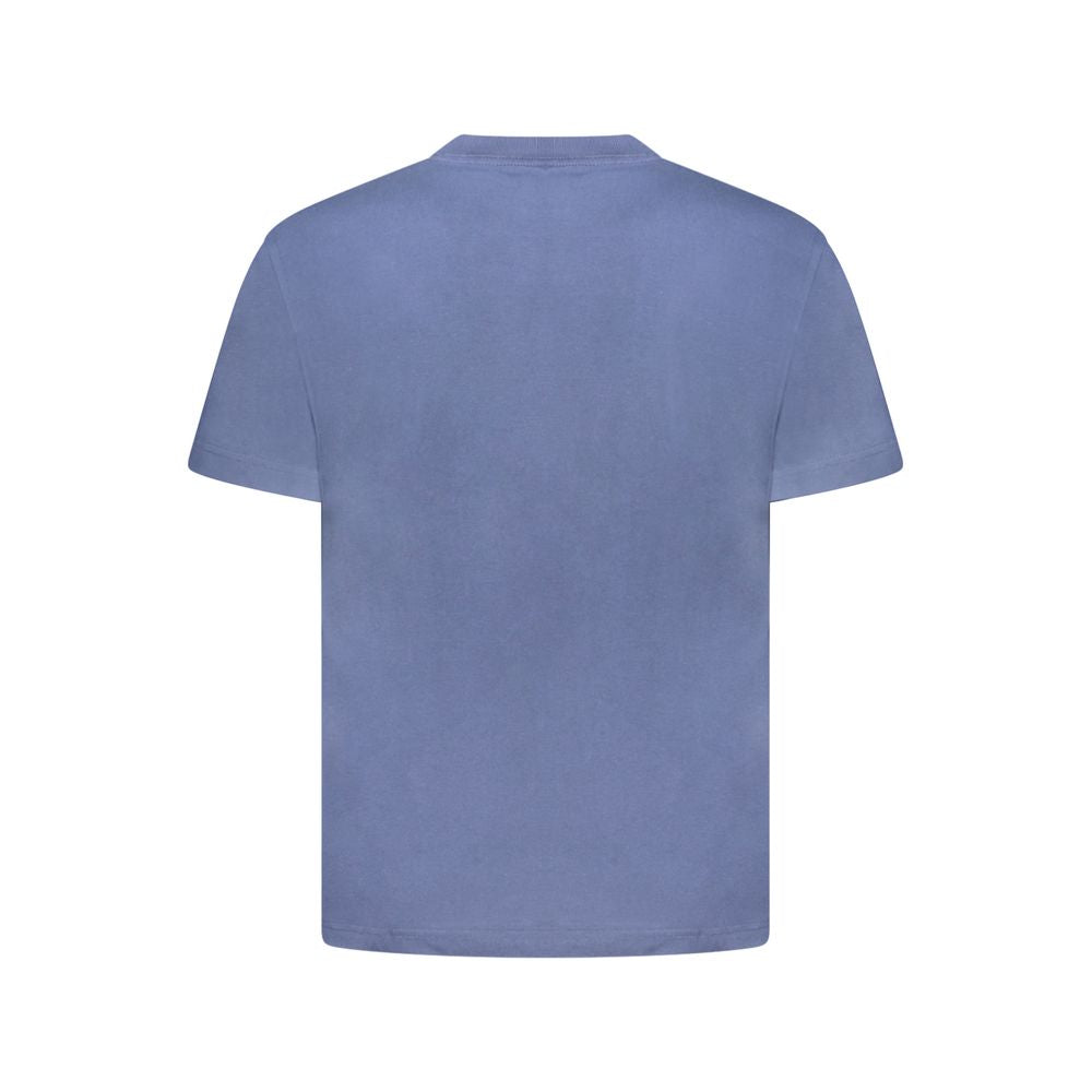 T-Shirt by Vans for men in cotton blue & print features an on trend silhouette, perfectly showcasing a on trend and for an elevated aesthetic.