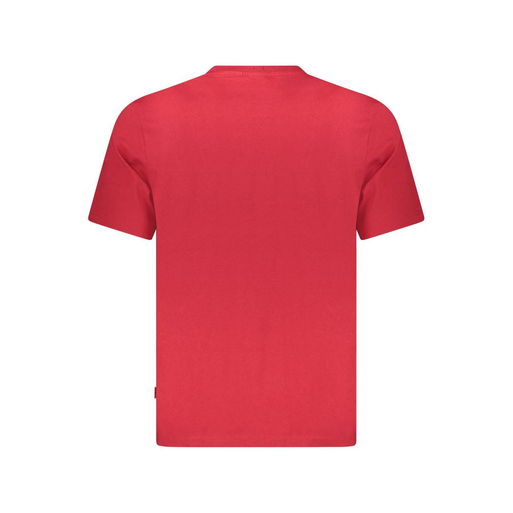 T-Shirt by Pepe Jeans for men in organic cotton red showcases a chic silhouette, artfully detailed with a chic and for a chic finish.