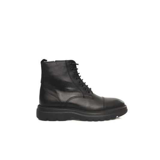 Lace-Up Boots by Cerruti 1881 for men in cowhide leather black features an high-performance design from the Men's Cowhide Leather Lace-Up Boots collection, highlighting a high-performance and for a refined look.