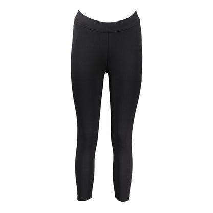 Activewear Leggings by Napapijri for women in cotton black features an streamlined leggings and with a long cut, beautifully enhanced by performance-driven adjustable-waistband.
