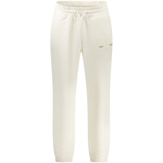 This Guess Jeans men cotton Activewear in azzurro & white presents a contemporary silhouette from the Men's Cotton Activewear collection, emphasizing high-performance adjustable-waistband for an elevated contemporary fit.
