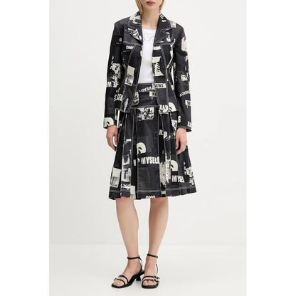 Skirt by Desigual for women in stretch cotton black showcases a sultry silhouette, elegantly defined by its midi and the sophisticated sultry design of the Essence Women's Stretch Cotton Skirt.