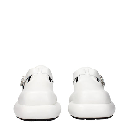 Flat Loafer Slip-On Lace-Up Shoes by Jil Sander for women in leather white features an ergonomic silhouette, perfectly showcasing Women's Leather Flat Loafer Slip-On Lace-Up Shoes with its distinct flat and elegant .