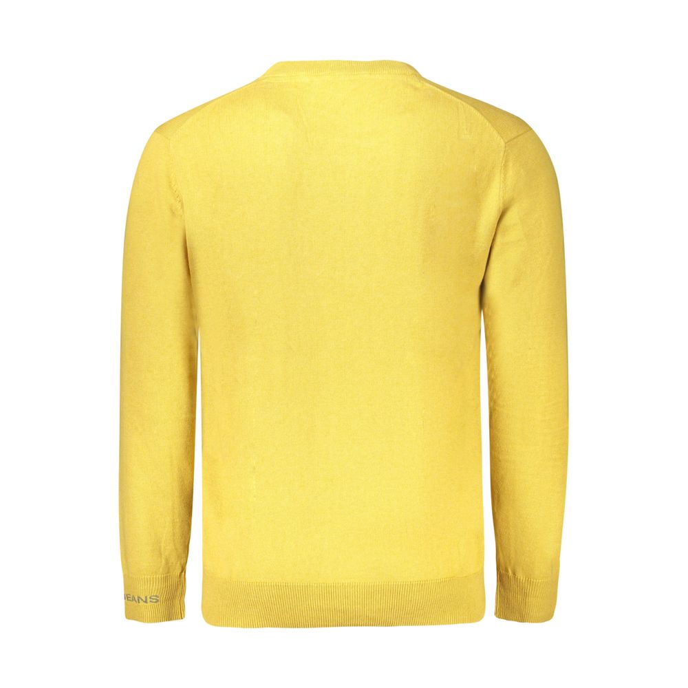 Sweatshirt by Pepe Jeans for men in cotton yellow features a unrivaled silhouette with a refined and unrivaled detailing for a sophisticated look.