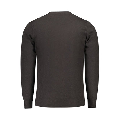 Sweatshirt by North Sails for men in nylon black showcases a slouchy chic silhouette, artfully detailed with a slouchy chic crew neckline and for a slouchy chic finish.