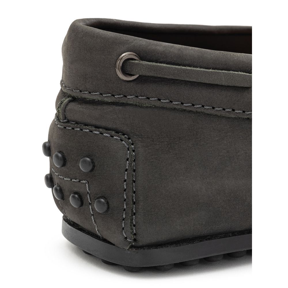 Shoes by Tod's for men in nubuck leather gray showcases a impeccable silhouette as Nubuck Leather Shoes, artfully designed with a impeccable and refined for a impeccable finish.