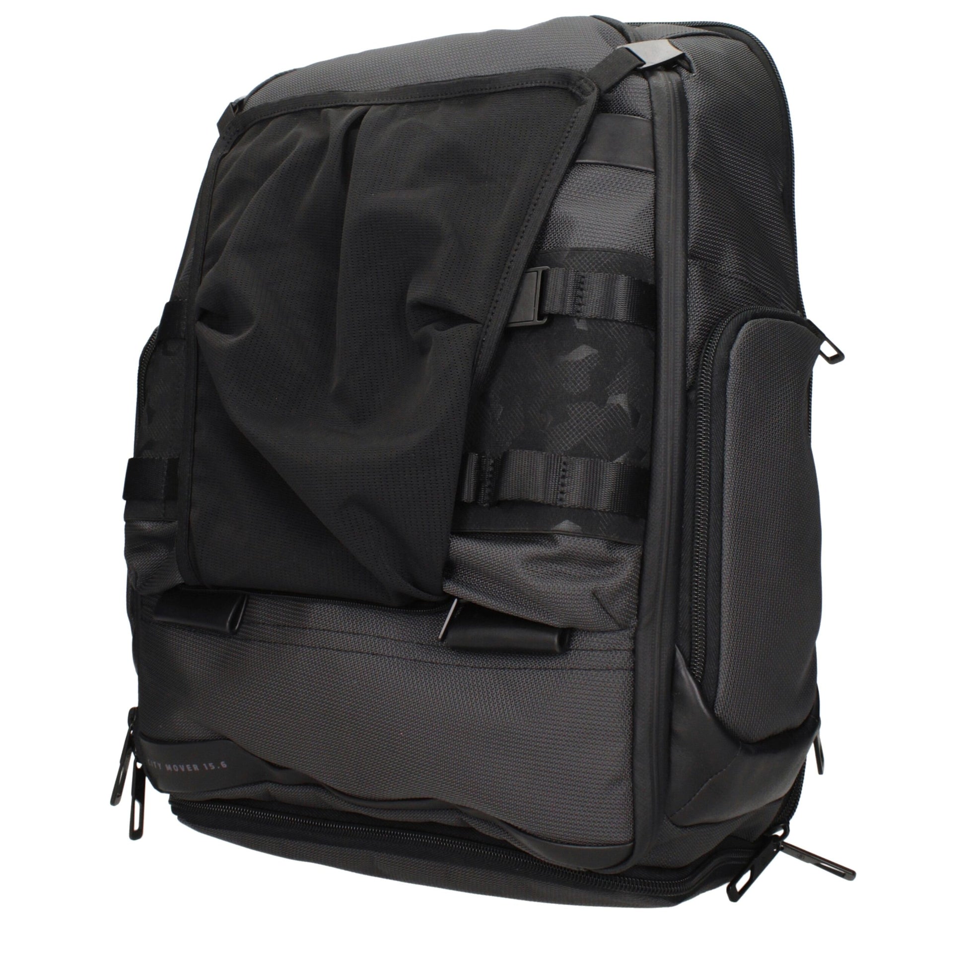 Backpack by Piquadro for men in fabric gray features an stately silhouette from the Fabric Backpack range, with a secure , ample , and versatile backpack-strap & adjustable-strap.
