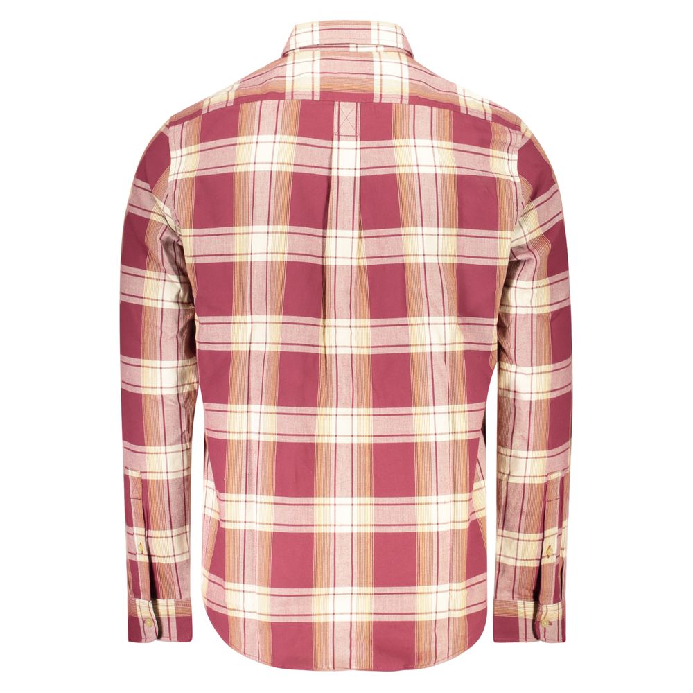 Shirt by Timberland for men in cotton red, patterned & tartan showcases a sharp silhouette, elegantly detailed with a sharp and sharp .
