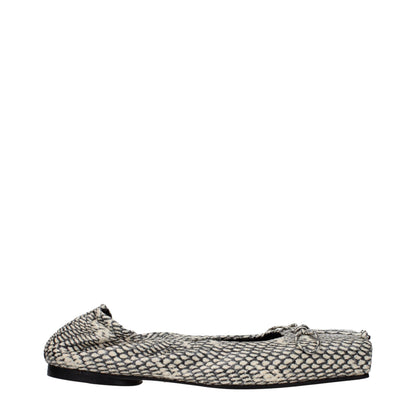 Ballet Flat Shoes by Jacquemus for women in leather beige features an captivating silhouette, showcasing the captivating style of the Women's Leather Ballet Flat Shoes with its distinct and refined .