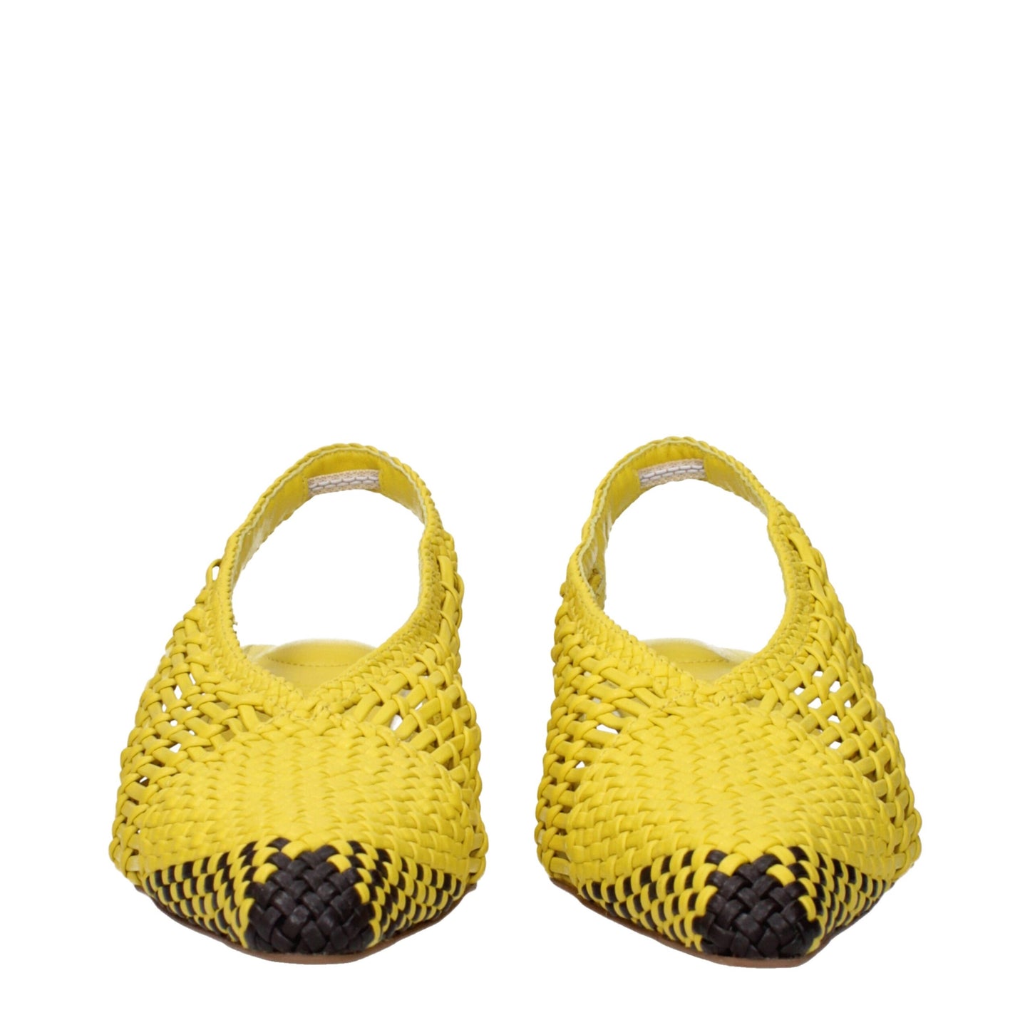 Flat Sandals by Jacquemus for women in leather yellow features an statuesque Women's Leather Flat Sandals silhouette with a refined flat and elegant .