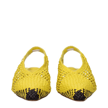 Flat Sandals by Jacquemus for women in leather yellow features an statuesque Women's Leather Flat Sandals silhouette with a refined flat and elegant .