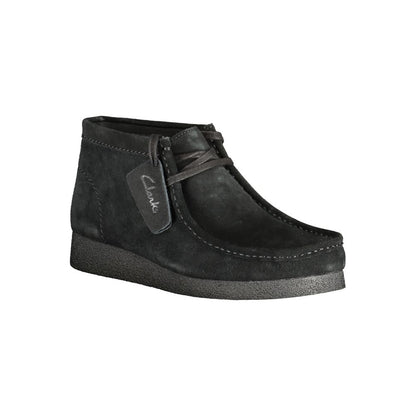 Lace-Up Boots by Clarks for men in polyester polyurethane suede leather black features an aerodynamic silhouette from the Men's Polyester Polyurethane Suede Leather Lace-Up Boots collection, showcasing a aerodynamic and refined for an aerodynamic look.