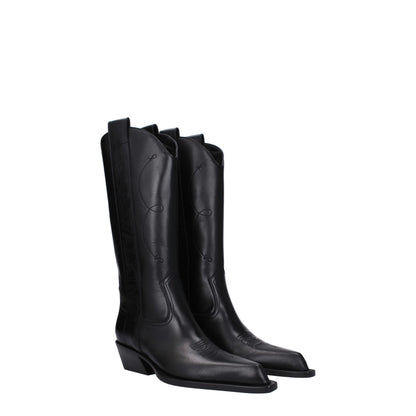 Mid-Heel High-Heel Boots by Off-White for women in leather black & white features an high-performance silhouette, showcasing the sophisticated design of the Women's Leather Mid-Heel High-Heel Boots with a high-heel 5-cm-heel mid-heel and a refined .