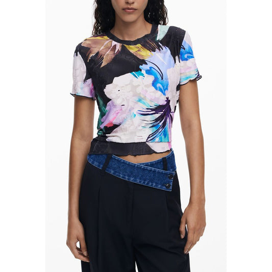 T-Shirt by Desigual for women in stretch polyester black showcases a chic silhouette, artfully detailed with a chic crew neckline and for a chic finish.