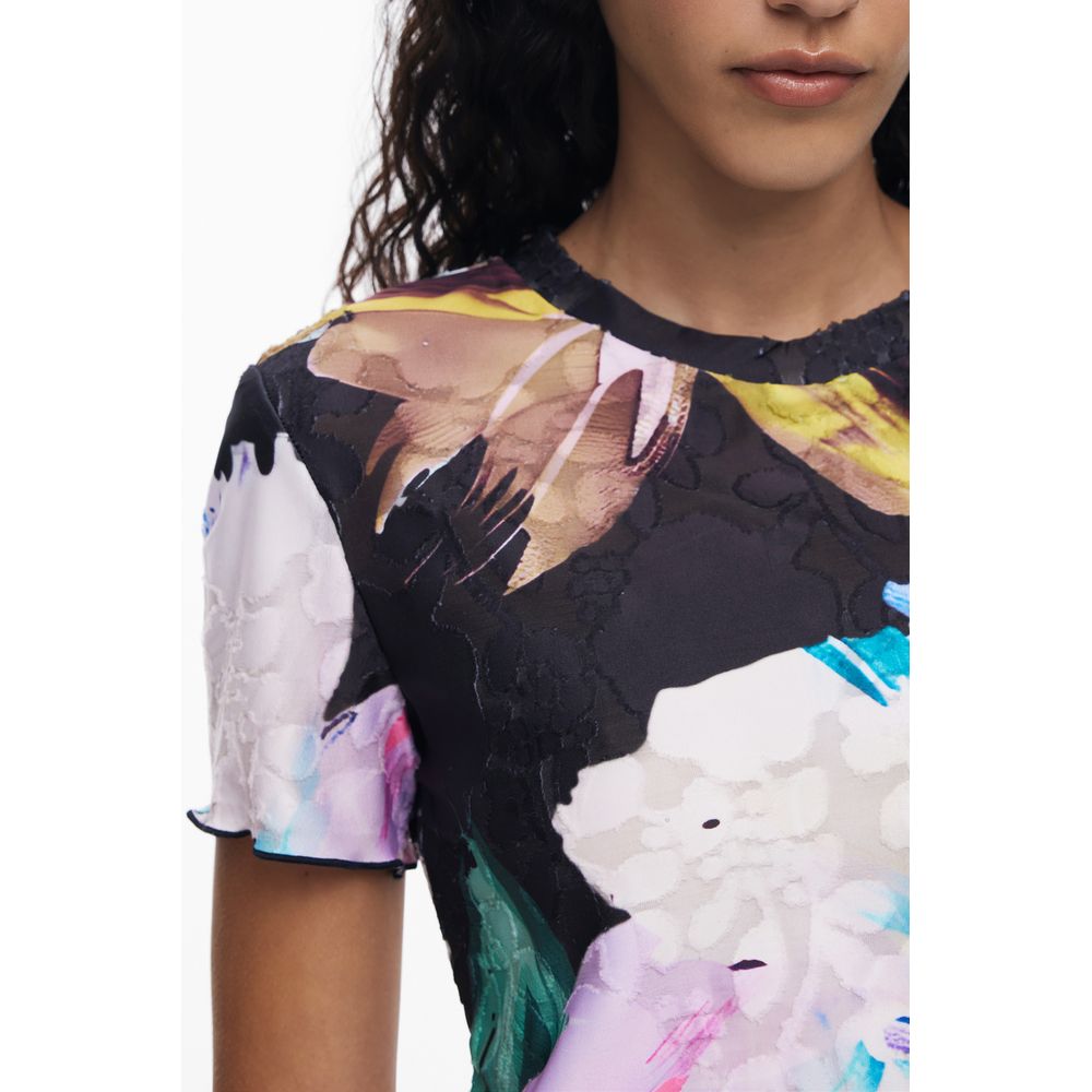 T-Shirt by Desigual for women in stretch polyester black showcases a fashionable silhouette, elegantly detailed with a fashionable and for a sophisticated, high-fashion look.