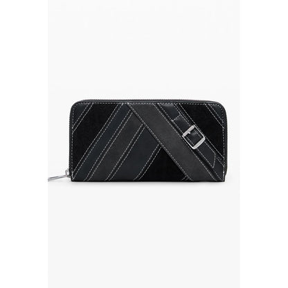 Cardholder Wallet by Desigual for women in polyethylene & polyurethane black showcases a refined silhouette, artfully capturing the essence of the refined Fibonacci Fiona Polyethylene & Polyurethane Cardholder Wallet design with functional card-organization coin-purse.
