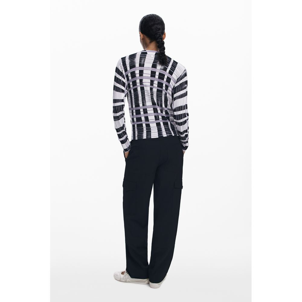 Sweatshirt by Desigual for women in polyamide viscose white features an enviable silhouette, showcasing a premium and refined crew neckline for a truly enviable finish.