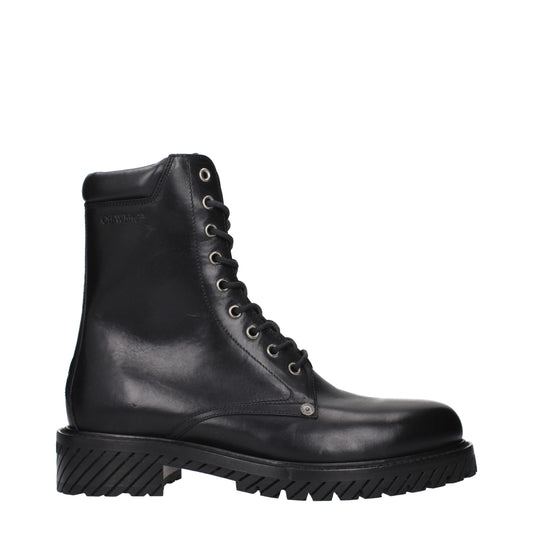 Ankle Boots by Off-White for men in leather black & white showcases a ergonomic silhouette from the Men's Leather Ankle Boots collection, featuring a ergonomic and a ergonomic .