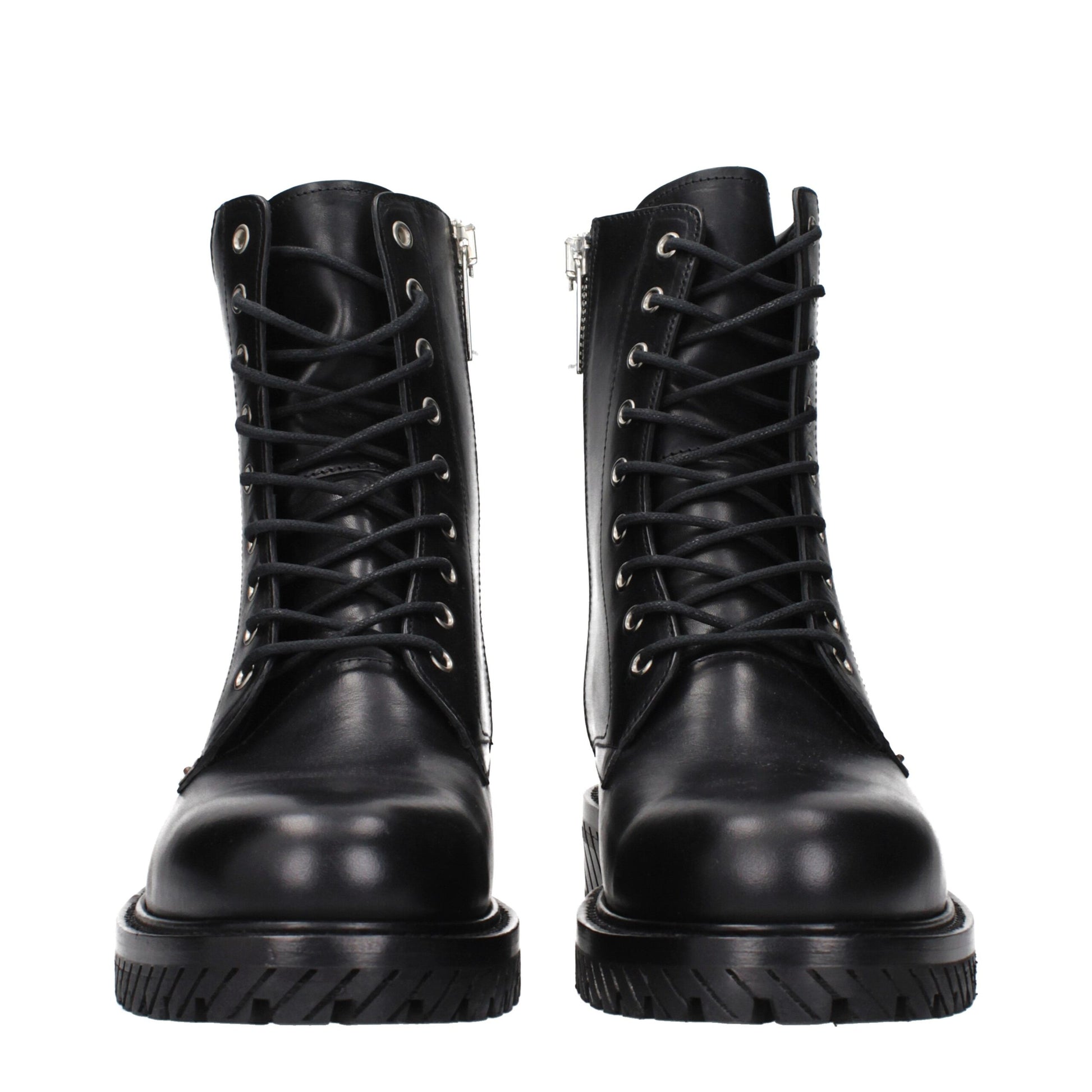Ankle Boots by Off-White for men in leather black & white showcases a impeccable silhouette as Men's Leather Ankle Boots, artfully defined by a impeccable and a impeccable .