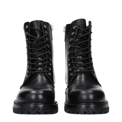Ankle Boots by Off-White for men in leather black & white showcases a impeccable silhouette as Men's Leather Ankle Boots, artfully defined by a impeccable and a impeccable .