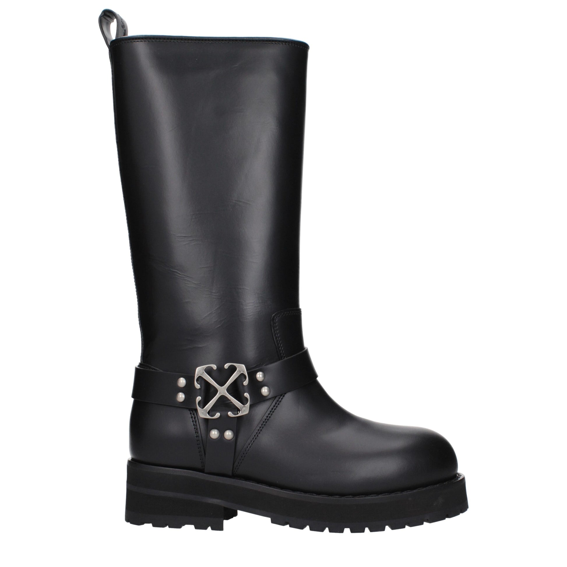 Flat Boots by Off-White for women in leather black & white features an enchanting design from the Women's Leather Flat Boots collection, highlighting a enchanting flat and for a refined look.