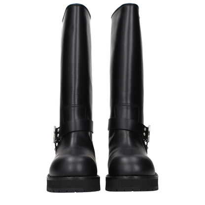 Flat Boots by Off-White for women in leather black & white features an avant-garde Women's Leather Flat Boots silhouette, defined by a sophisticated flat and a avant-garde .