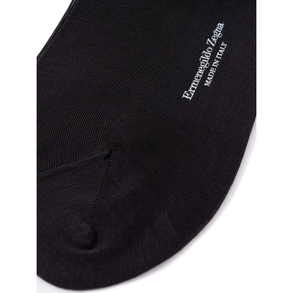 Socks by ZEGNA for men in cotton gray features a snug silhouette, artfully capturing the essence of the snug Men's Cotton Socks design for a sophisticated look.