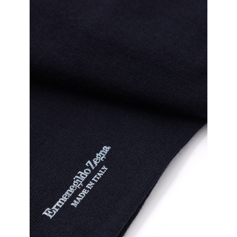 Socks by ZEGNA for men in merino wool navy features an utilitarian chic finish from the Men's Merino Wool Socks collection, offering an utilitarian chic fit that ensures sophisticated comfort.