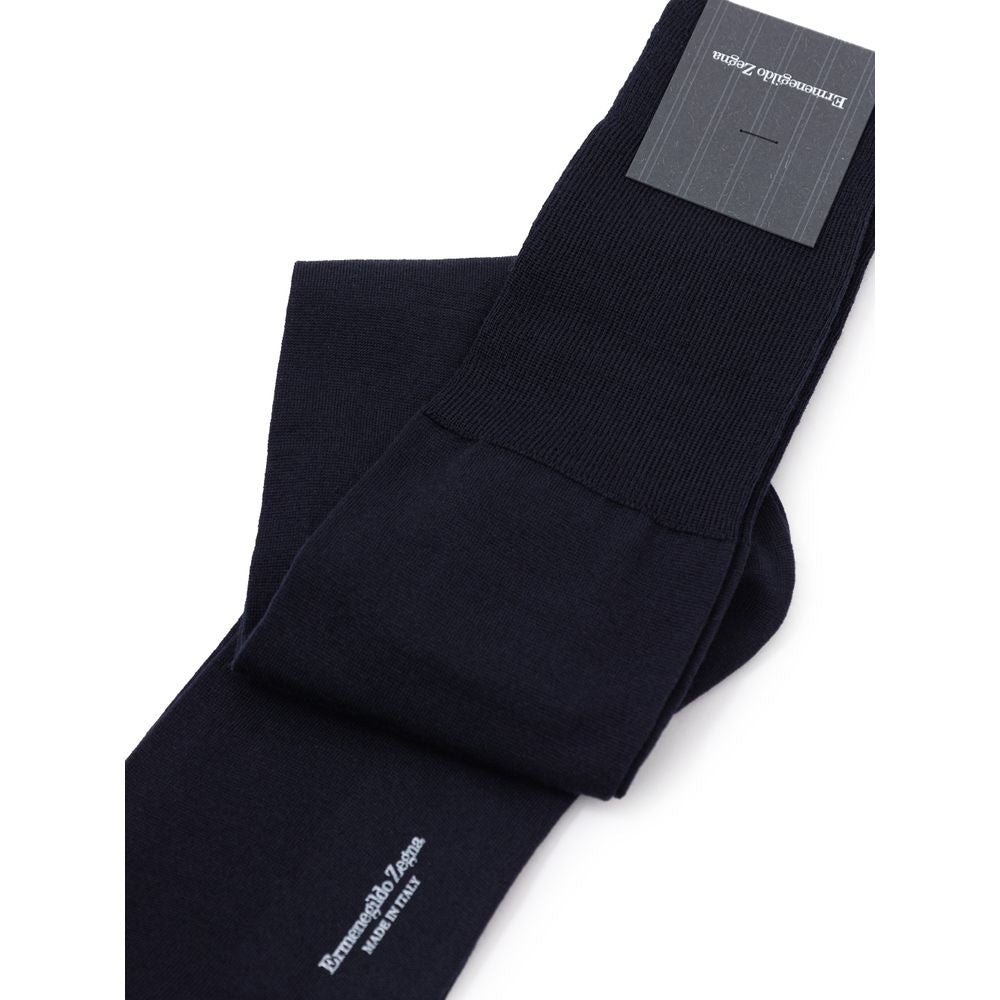 Socks by ZEGNA for men in merino wool navy presents a perennial silhouette, artfully capturing the refined essence of the perennial Men's Merino Wool Socks design with a perennial finish.