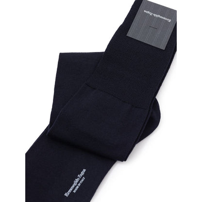 Socks by ZEGNA for men in merino wool navy presents a perennial silhouette, artfully capturing the refined essence of the perennial Men's Merino Wool Socks design with a perennial finish.