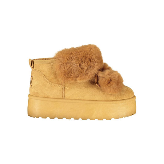 Wedge Ankle Boots by Laura Biagiotti for women in polyester polyethylene fur brown features an performance-driven Women's Polyester Polyethylene Fur Wedge Ankle Boots silhouette, defined by a sophisticated wedge and a performance-driven .