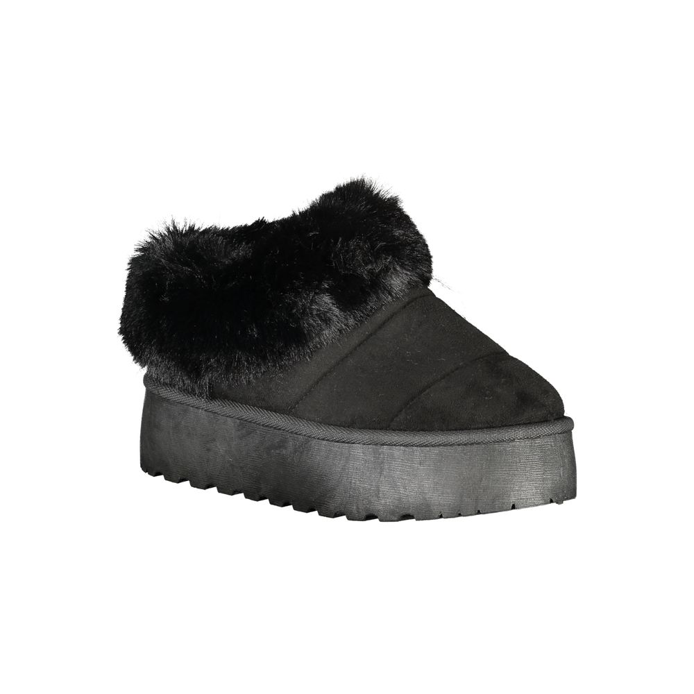 Flat Shoes by Laura Biagiotti for women in polyester polyethylene fur black features an statuesque silhouette from the Women's Polyester Polyethylene Fur Flat Shoes collection, showcasing a and a statuesque for a statuesque look.