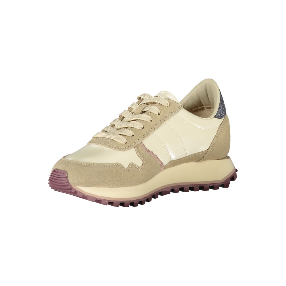 Athletic Sneakers by Blauer for women in polyester polyethylene leather beige & print showcases an impeccable silhouette, defined by an impeccable athletic style design that perfectly captures the essence of the Women's Athletic Polyester Polyethylene Leather Sneakers.