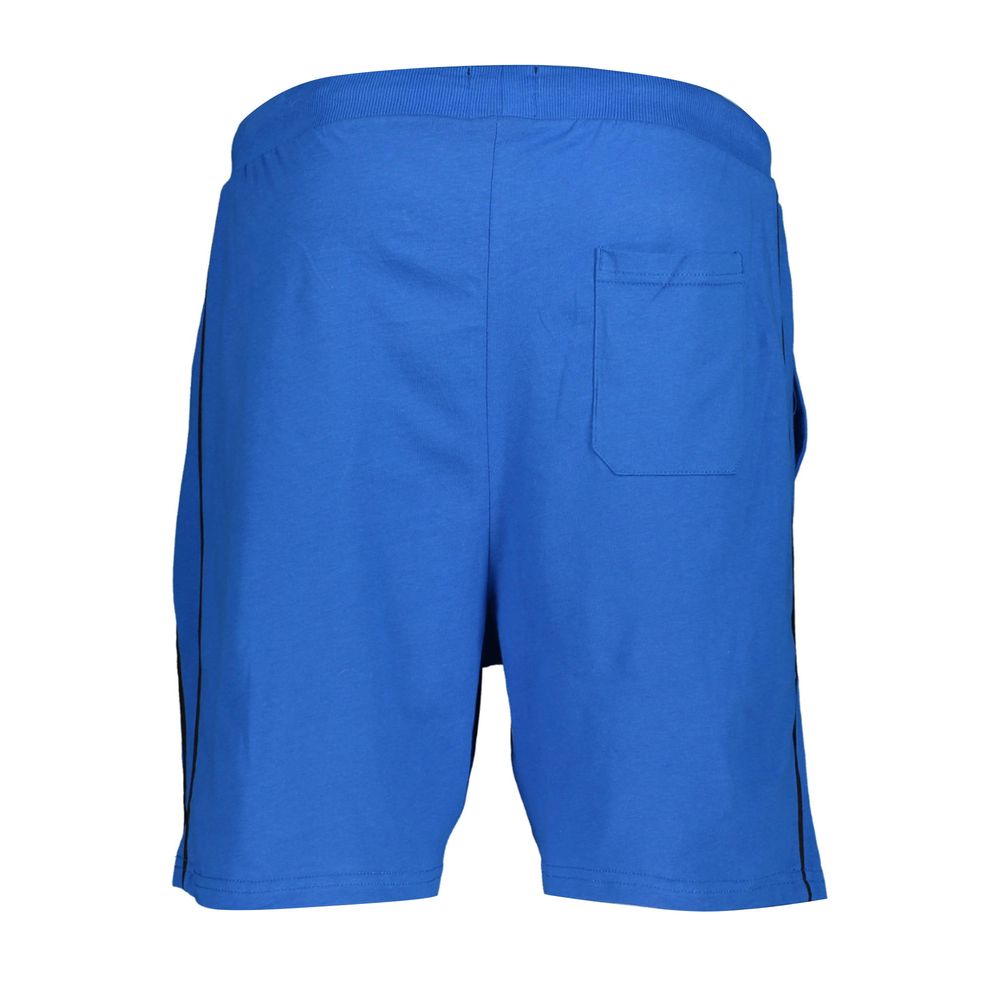 Short Trousers by Gianmarco Venturi for men in cotton blue showcases an effortlessly refined silhouette, meticulously detailed with a effortlessly refined , a effortlessly refined , and a short for a refined finish.